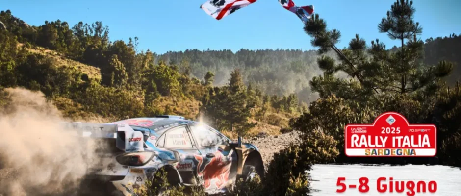 Grafica ufficiale Rally Italia Sardegna 2025 con date e logo dell’evento, in programma a Olbia dal 5 all’8 giugno