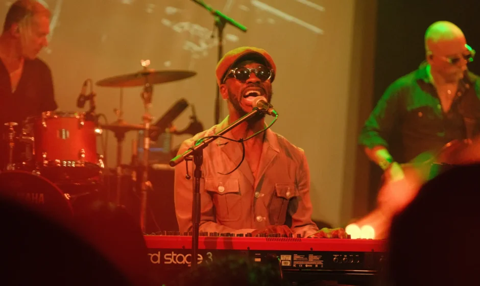 Concerto tributo The Stevie Wonder Celebration con band live al Teatro Massimo.