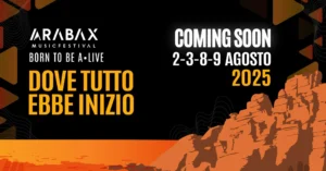 Arabax Music Festival 2025 – Palco e pubblico agli Scogli Rossi di Arbatax