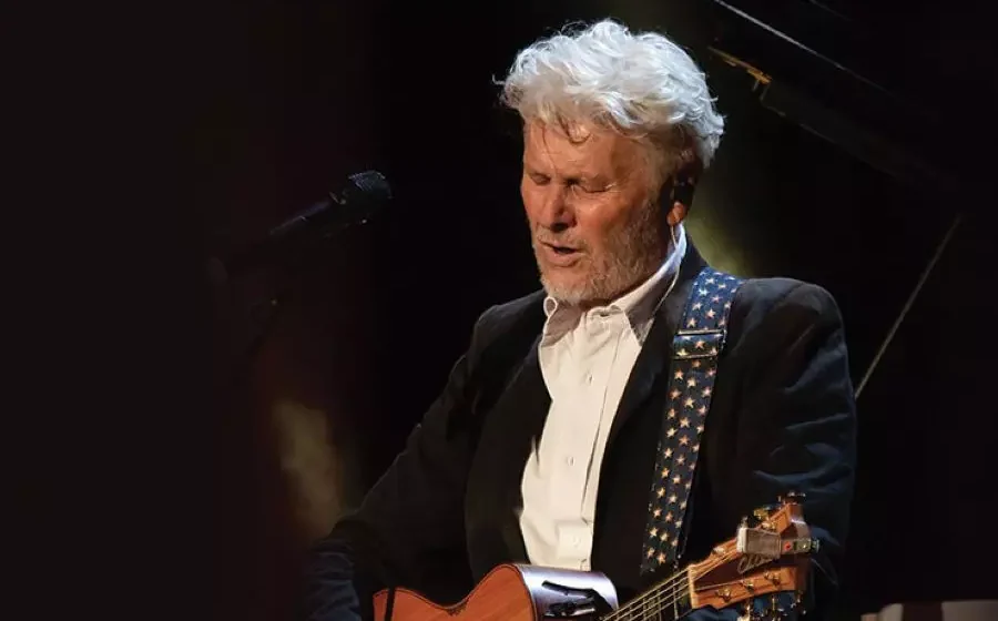 Ron in concerto a Cagliari con “Al centro esatto della musica”