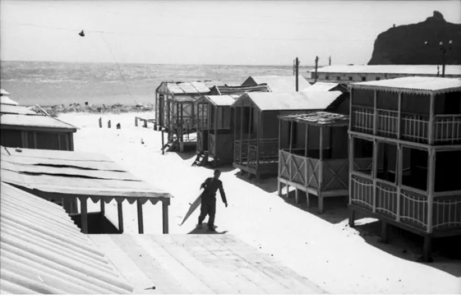 “Poetto Vintage”: La Storia della Spiaggia dei Centomila in una Serata Speciale