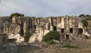 Visita guidata alla Necropoli di Tuvixeddu un viaggio nella storia millenaria di Cagliari